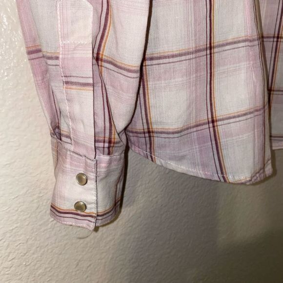 WRANGLER Plaid Pearl Snap Collared button Down Shirt - Picture 5 of 10